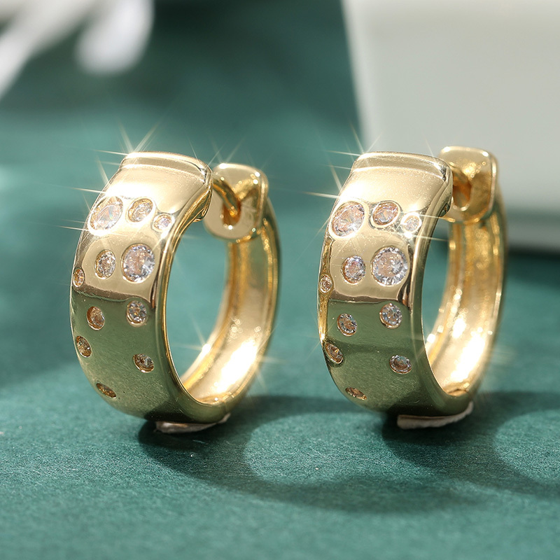 Women's Bold Golden U-Shaped Spring Ear Cuffs with Zirconia